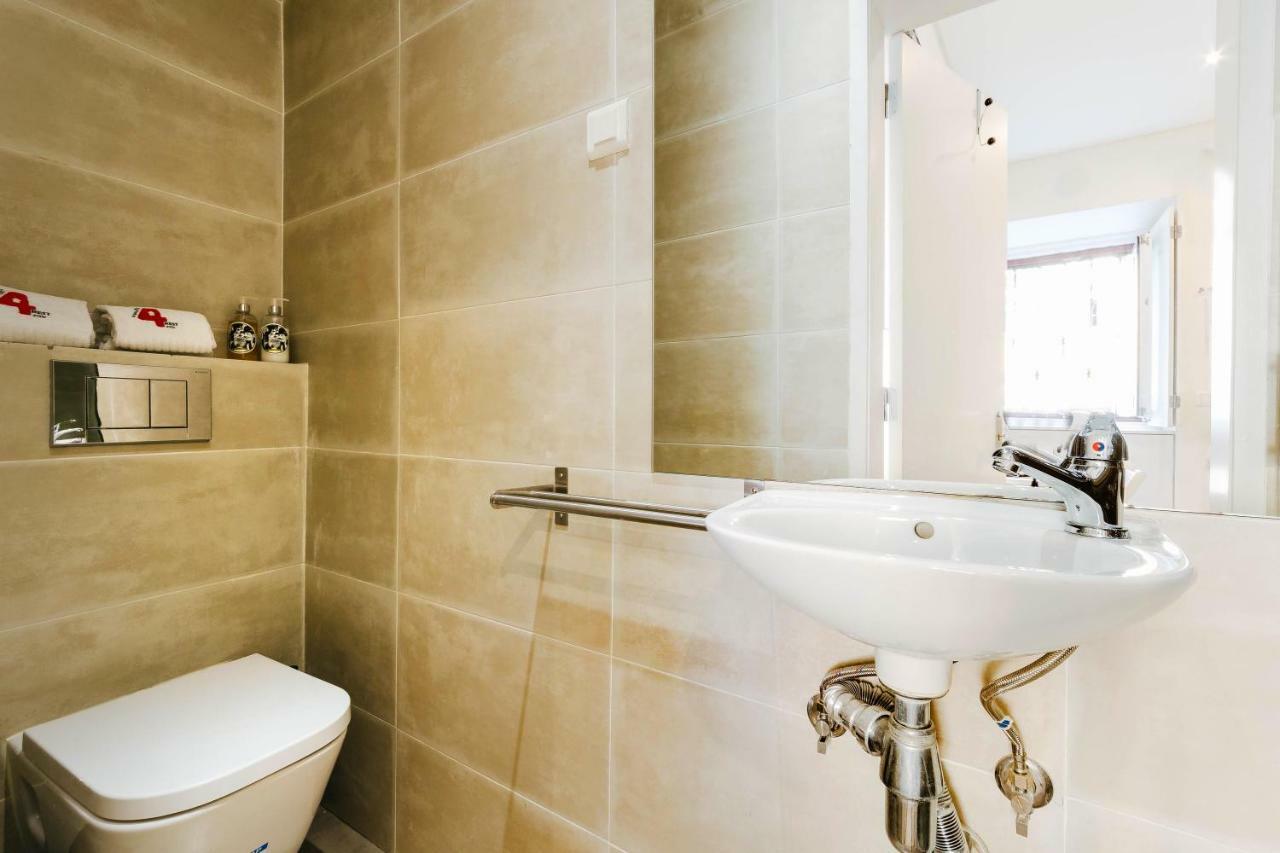 Rent4Rest Lisbon Downtown Tiny Studio Apartments Exterior photo